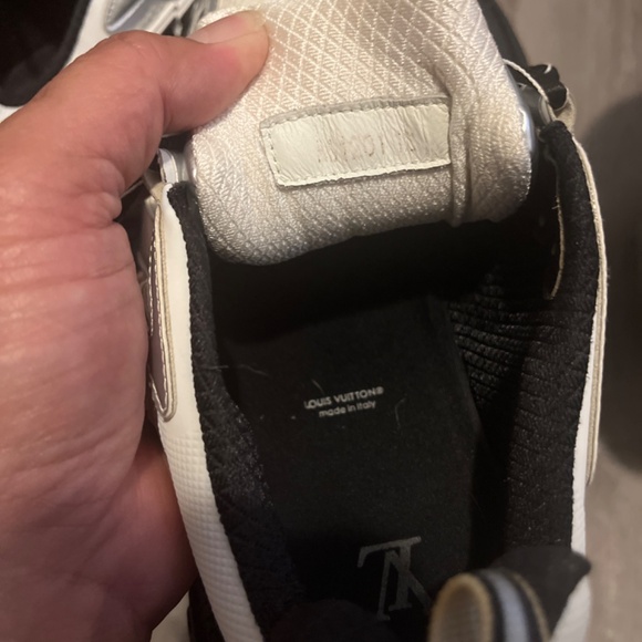 Louis Vuitton LV Runner Tatic - Picture 7 of 8